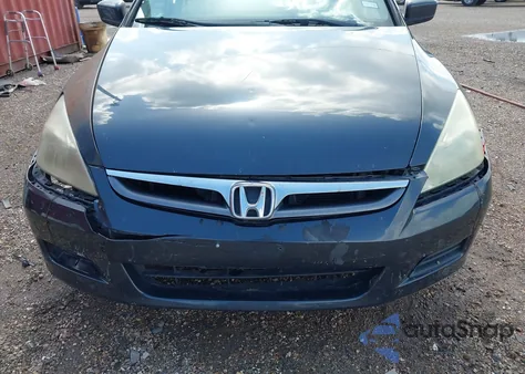 2007 Honda Accord 2.4 Lx z USA, uszkodzony, nr VIN 3HGCM564X7G704027